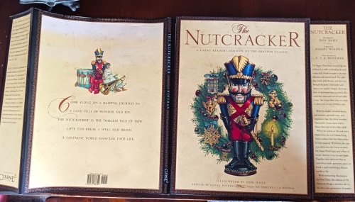The Nutcracker: A Young Reader's Edition of the Holiday Classic