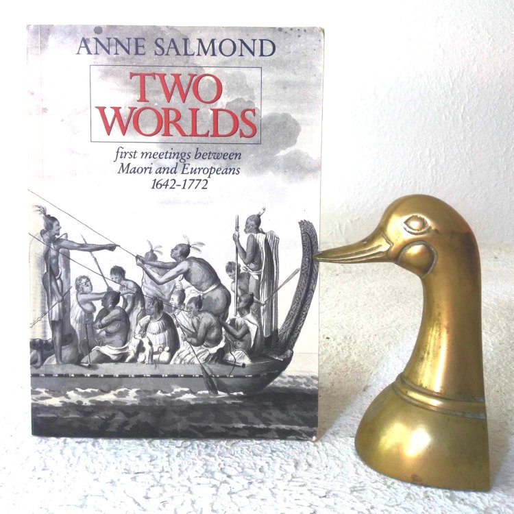 Image for Two Worlds: first meetings between Maori and Europeans 1642-1772 Two Worlds: first meetings between Maori and Europeans 1642-1772
