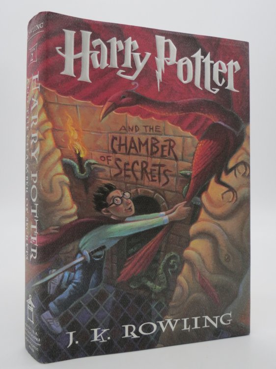 HARRY POTTER AND THE CHAMBER OF SECRETS; (DJ Protected by a Brand New, Clear, Acid-Free Mylar Cover)