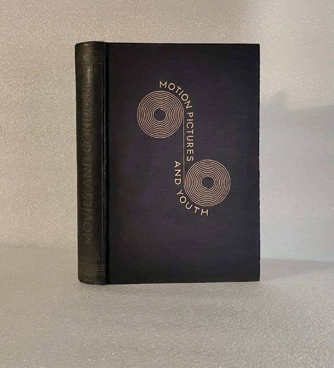 Movies and Conduct (Motion Pictures and Youth, The Payne Fund Studies series)