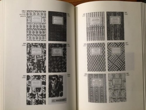 Image for Katalog der Sammlung Jenne. Die Varianten der Erstauflagen der Insel-Bucherei und nahestehender Reihen and Gruppen mit uber 900 Abbildungen Katalog der Sammlung Jenne. Die Varianten der Erstauflagen der Insel-Bucherei und nahestehender Reihen and Gruppen mit uber 900 Abbildungen