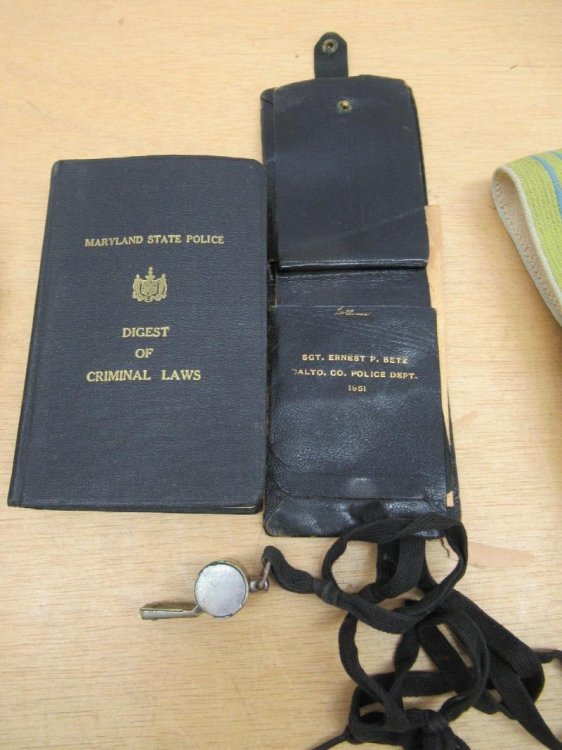 Image for 1940-50s Policeman's Work - Photos, Scrapbook, Suspenders, Whistle, Billfold+++ 1940-50s Policeman's Work - Photos, Scrapbook, Suspenders, Whistle, Billfold+++