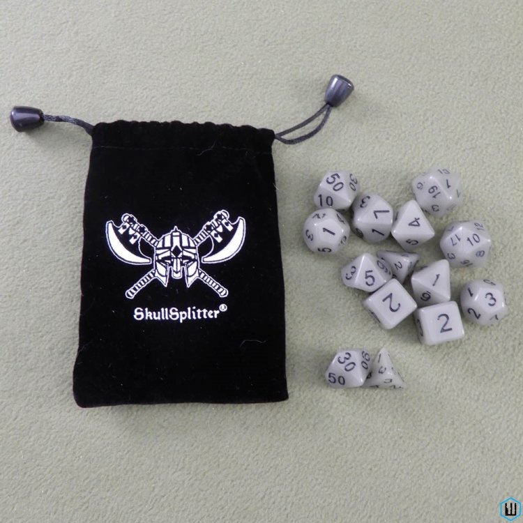Skullsplitter Dice Set: Smoke Gray with Black Numbers x14