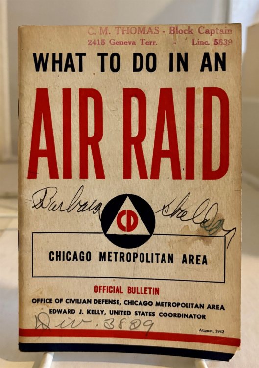 What to Do in an Air Raid; (Chicago Metropolitan Area)