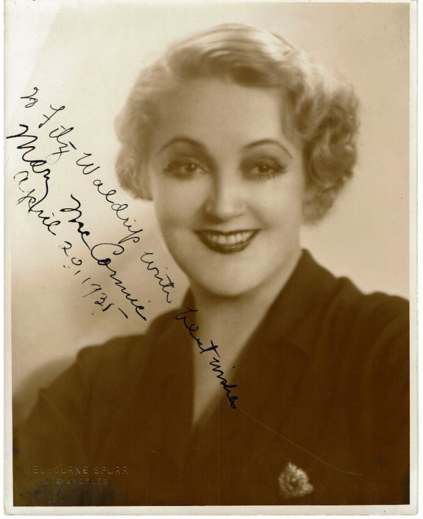 Image for ORIGINAL MATTE-FINISH PHOTOGRAPH of the AMERICAN OPERATIC SOPRANO MARY McCORMIC, INSCRIBED & SIGNED BY HER. ORIGINAL MATTE-FINISH PHOTOGRAPH of the AMERICAN OPERATIC SOPRANO MARY McCORMIC, INSCRIBED & SIGNED BY HER.