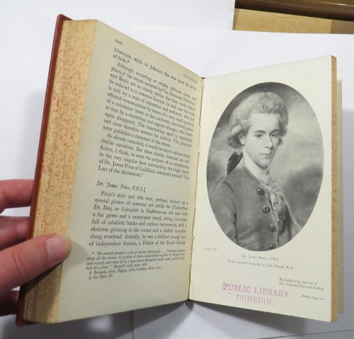 Enigmas : Another Book of Unexplained Facts