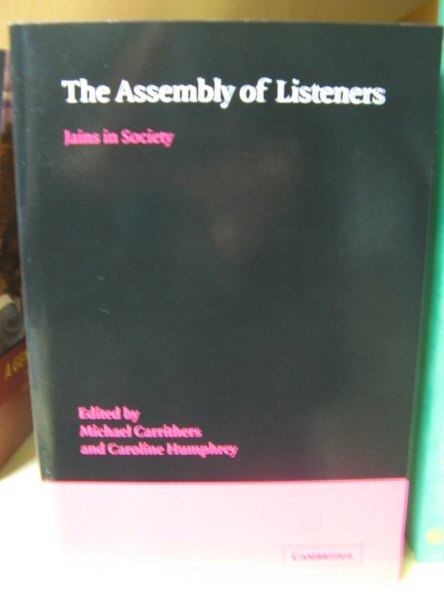 The Assembly of Listeners: Jains in Society