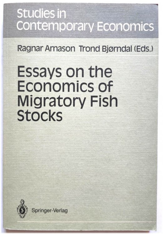 Essays on the Economics of Migratory Fish Stocks