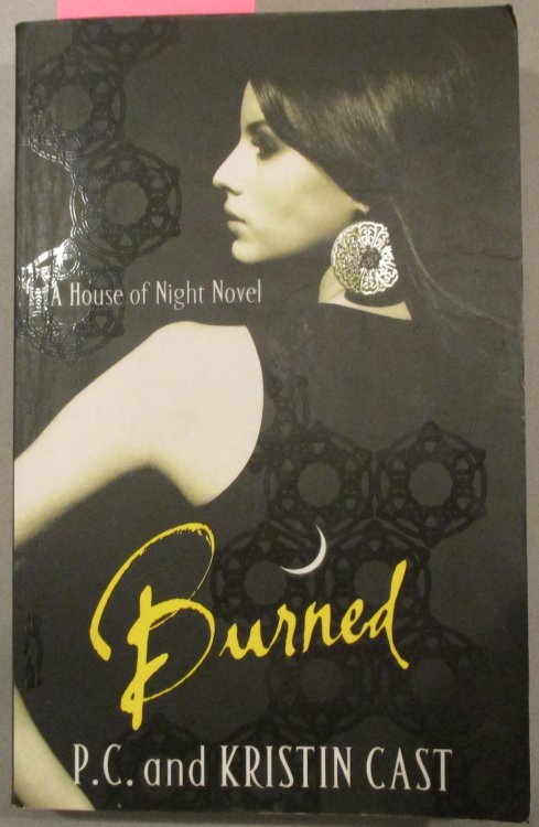 Burned (Book #7 - House of Night)