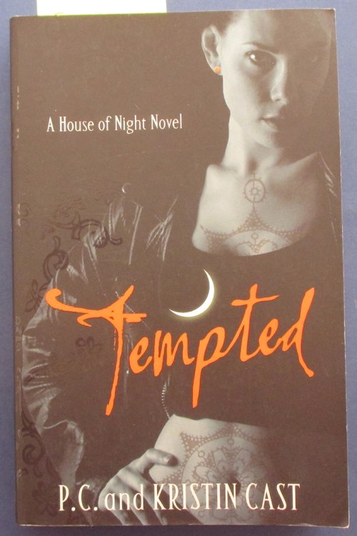 Tempted (Book #6 - House of Night)