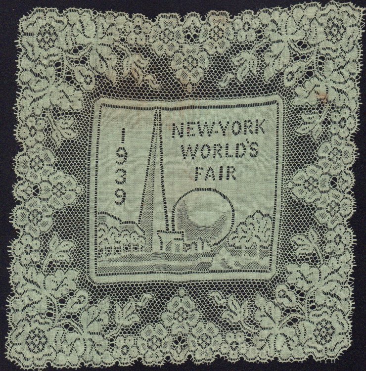 [1939, New-York World's Fair Machine-Made Lace Doily]