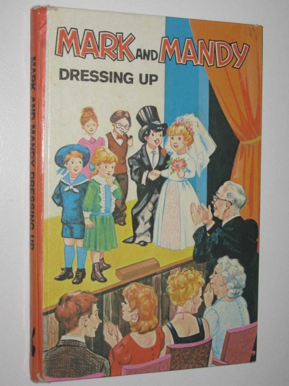 Mark and Mandy Dressing Up - Mark and Mandy Series #3