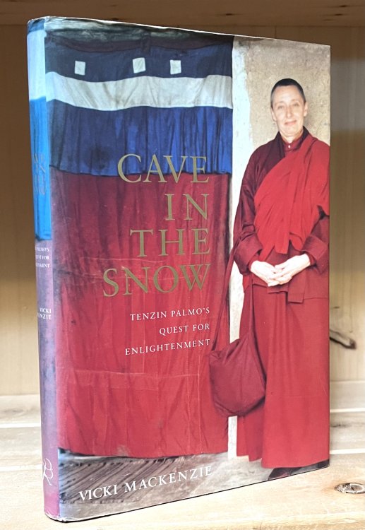 Cave in the Snow : Tenzin Palmo's Quest for Enlightenment