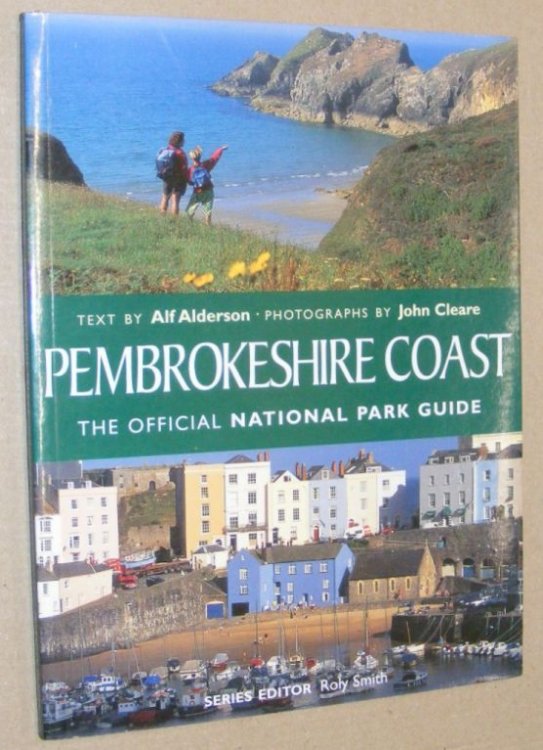 Pembrokeshire Coast: the official National Park Guide (Pevensey Guides)