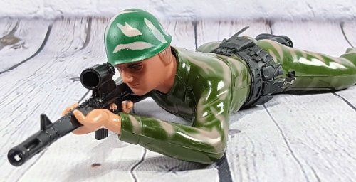 Vintage Crawling Army Man Battery Operated 12