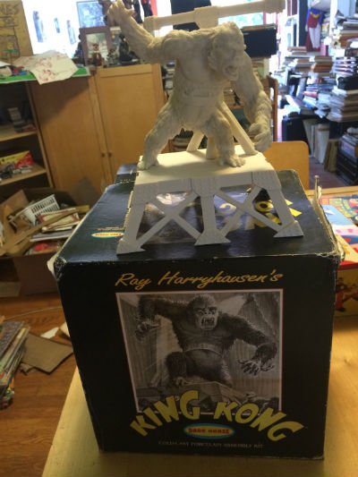 Ray Harryhausen's King Kong Model Kit monster Garage Porcelain 1/48 Dark Horse 1/48