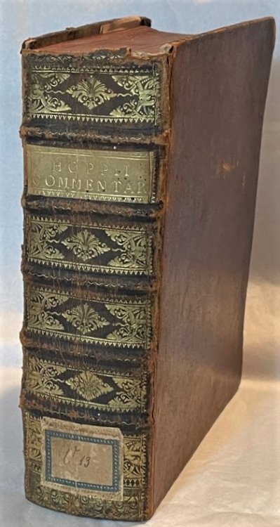 Image for Commentatio Succincta ad Institutiones Justinianeas. Perspicuam Textus explanationem, Axiomatum inde desendentium demonstrationem, & enucleationem, potiorum Controversiarum Juris evolutionem, brevemque ad usum fori hodiernum applicationem continens, una cum Praecognitis Jurisprudentiae utilissimis. Commentatio Succincta ad Institutiones Justinianeas. Perspicuam Textus explanationem, Axiomatum inde desendentium demonstrationem, & enucleationem, potiorum Controversiarum Juris evolutionem, brevemque ad usum fori hodiernum applicationem continens, una cum Praecognitis Jurisprudentiae utilissimis.