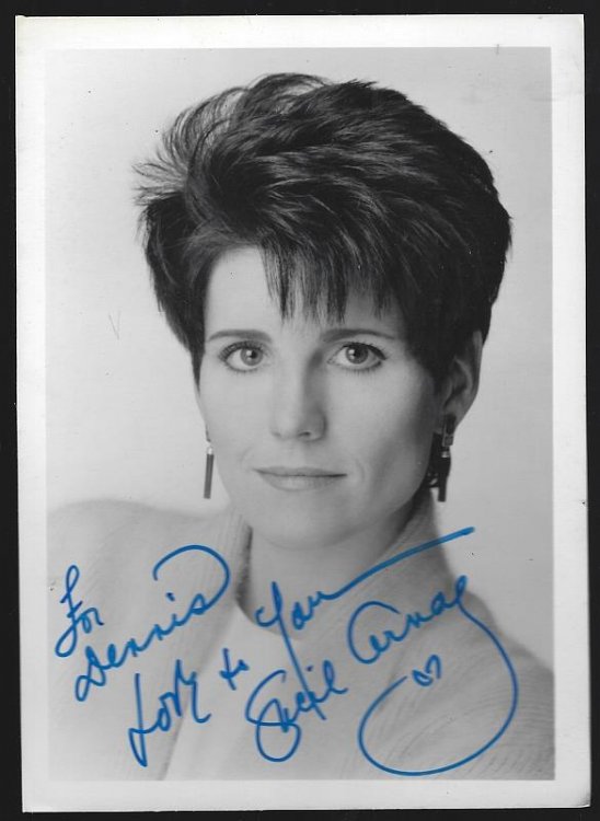 SIGNED PHOTOGRAPH OF LUCIE ARNAZ