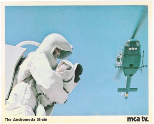 Andromeda Strain, 1971 : 8 x 10 Color Still Publicity Photo (James Olson, helicopter)