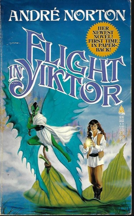 Image for FLIGHT IN YIKTOR (Moon of Three Rings series) FLIGHT IN YIKTOR (Moon of Three Rings series)