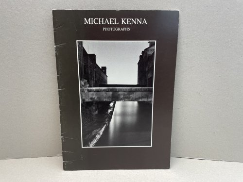 MICHAEL KENNA : Photographs